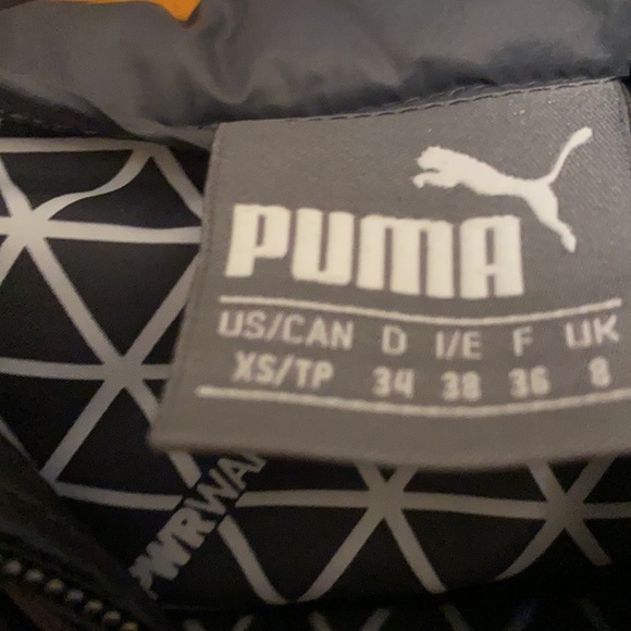 Women’s black puma puffer jacket new - Picture 2 of 3